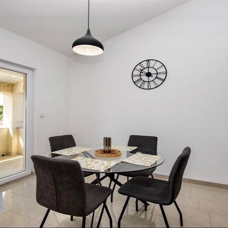 Apartments Mia Mara Brodarica  Luaran gambar