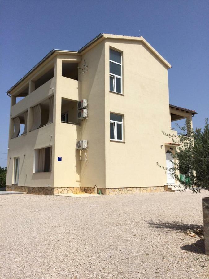 Apartments Mia Mara Brodarica  Luaran gambar